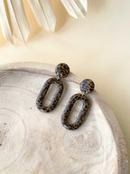 Brincos Ancara Preto & Dourado